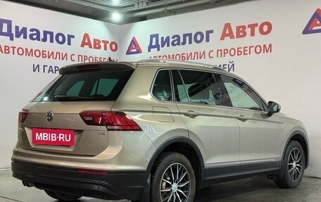 Volkswagen Tiguan II, 2017 год, 2 260 000 рублей, 3 фотография