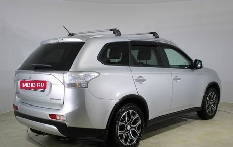 Mitsubishi Outlander III рестайлинг 3, 2014 год, 1 400 000 рублей, 5 фотография