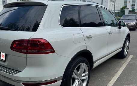 Volkswagen Touareg III, 2017 год, 3 390 000 рублей, 7 фотография