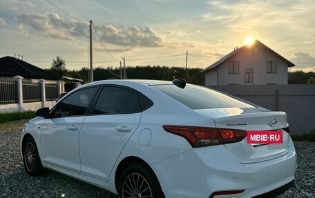 Hyundai Solaris II рестайлинг, 2018 год, 1 390 000 рублей, 5 фотография