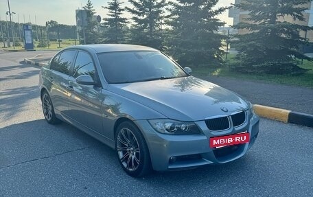 BMW 3 серия, 2006 год, 800 000 рублей, 3 фотография