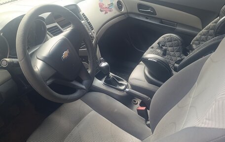 Chevrolet Cruze II, 2011 год, 930 000 рублей, 3 фотография