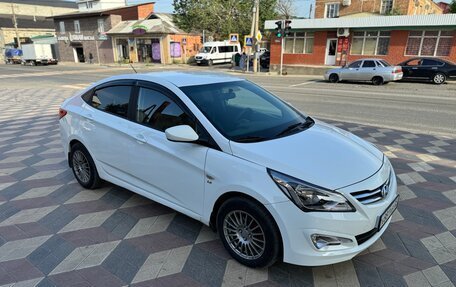 Hyundai Solaris II рестайлинг, 2015 год, 719 000 рублей, 5 фотография