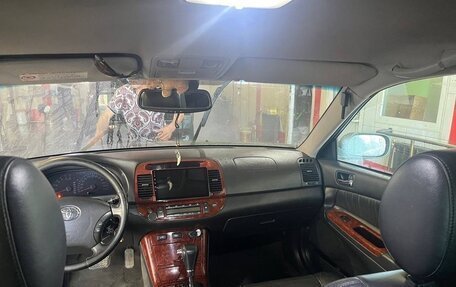 Toyota Camry V40, 2005 год, 850 000 рублей, 2 фотография