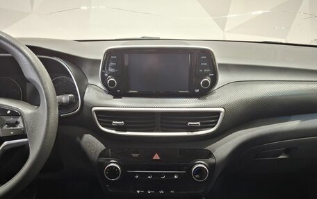 Hyundai Tucson III, 2018 год, 1 800 000 рублей, 13 фотография