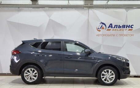Hyundai Tucson III, 2018 год, 1 800 000 рублей, 2 фотография