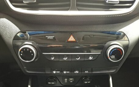 Hyundai Tucson III, 2018 год, 1 800 000 рублей, 15 фотография