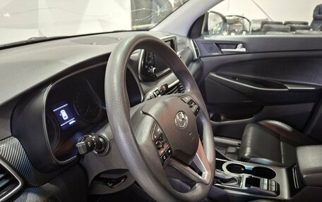 Hyundai Tucson III, 2018 год, 1 800 000 рублей, 21 фотография