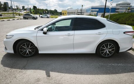Toyota Camry, 2022 год, 3 540 000 рублей, 4 фотография