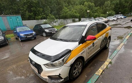 Hyundai Solaris II рестайлинг, 2018 год, 650 000 рублей, 2 фотография