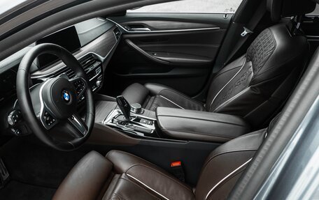 BMW 5 серия, 2019 год, 4 500 000 рублей, 20 фотография