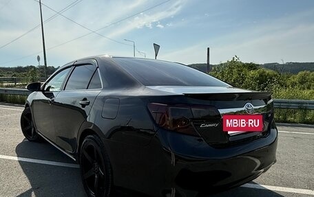 Toyota Camry, 2012 год, 1 350 000 рублей, 6 фотография