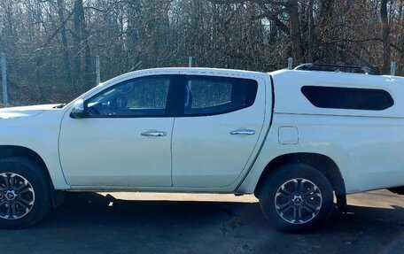 Mitsubishi L200 IV рестайлинг, 2019 год, 2 330 000 рублей, 2 фотография