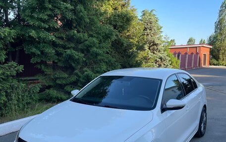 Volkswagen Jetta VI, 2013 год, 1 150 000 рублей, 3 фотография