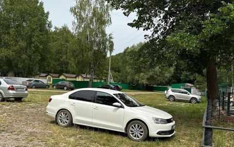 Volkswagen Jetta VI, 2013 год, 1 150 000 рублей, 24 фотография