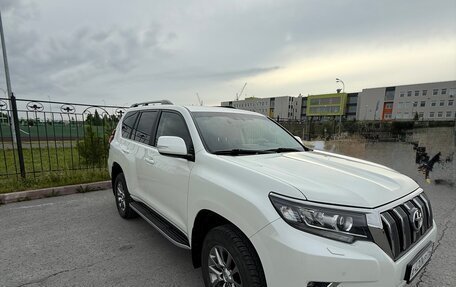 Toyota Land Cruiser Prado 150 рестайлинг 2, 2019 год, 6 350 000 рублей, 2 фотография