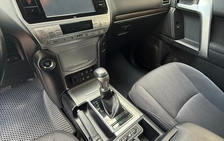 Toyota Land Cruiser Prado 150 рестайлинг 2, 2019 год, 6 350 000 рублей, 12 фотография