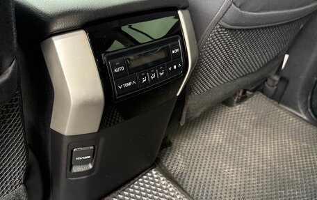 Toyota Land Cruiser Prado 150 рестайлинг 2, 2019 год, 6 350 000 рублей, 20 фотография