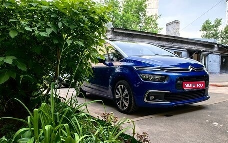 Citroen C4 Picasso II рестайлинг, 2018 год, 2 200 000 рублей, 1 фотография