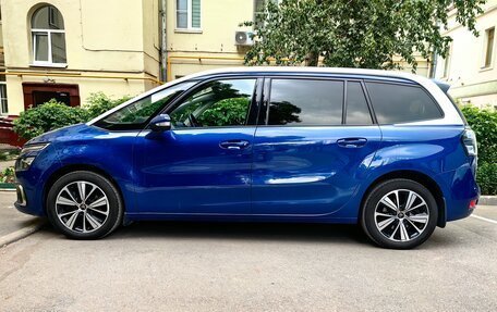 Citroen C4 Picasso II рестайлинг, 2018 год, 2 200 000 рублей, 2 фотография