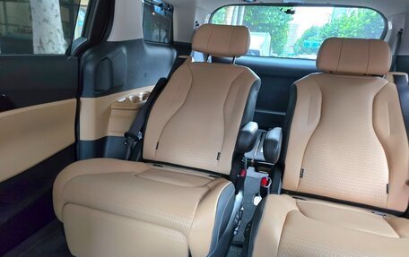 KIA Carnival, 2021 год, 5 500 000 рублей, 12 фотография