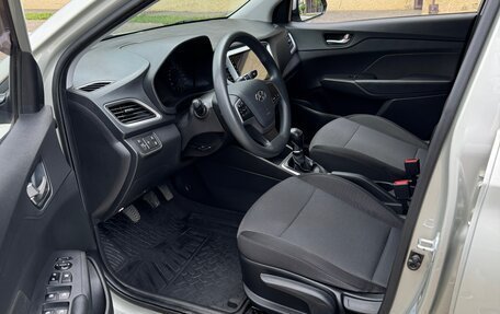Hyundai Solaris II рестайлинг, 2018 год, 1 150 000 рублей, 24 фотография