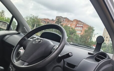 Toyota Vitz, 2005 год, 620 000 рублей, 10 фотография
