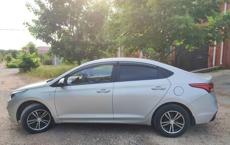 Hyundai Solaris II рестайлинг, 2018 год, 1 200 000 рублей, 2 фотография