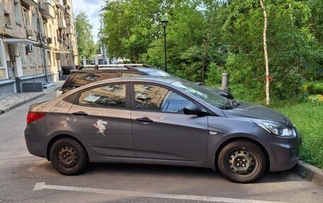 Hyundai Solaris II рестайлинг, 2011 год, 770 000 рублей, 9 фотография