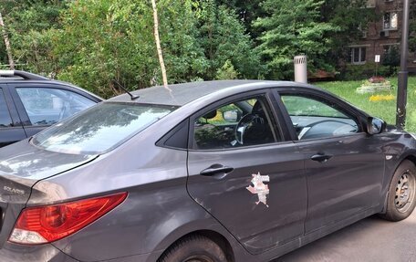Hyundai Solaris II рестайлинг, 2011 год, 770 000 рублей, 6 фотография