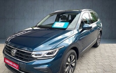 Volkswagen Tiguan, 2024 год, 4 500 000 рублей, 1 фотография