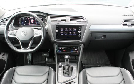 Volkswagen Tiguan II, 2021 год, 2 995 000 рублей, 5 фотография
