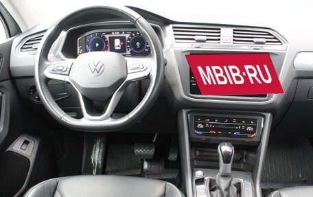 Volkswagen Tiguan II, 2021 год, 2 995 000 рублей, 6 фотография
