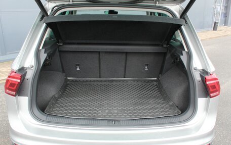 Volkswagen Tiguan II, 2021 год, 2 995 000 рублей, 23 фотография