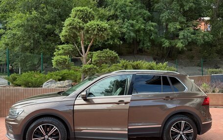 Volkswagen Tiguan II, 2018 год, 2 490 000 рублей, 7 фотография