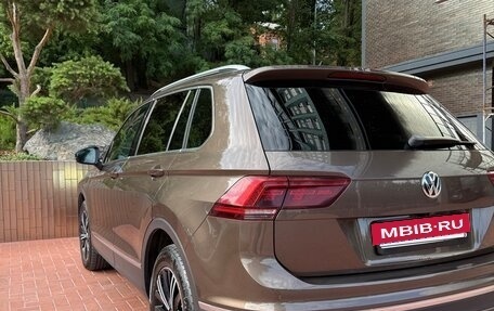 Volkswagen Tiguan II, 2018 год, 2 490 000 рублей, 6 фотография
