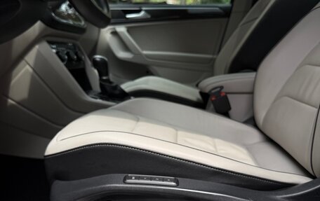Volkswagen Tiguan II, 2018 год, 2 490 000 рублей, 23 фотография