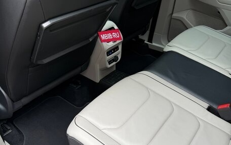 Volkswagen Tiguan II, 2018 год, 2 490 000 рублей, 26 фотография