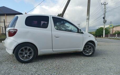 Toyota Vitz, 2000 год, 300 000 рублей, 9 фотография