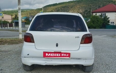 Toyota Vitz, 2000 год, 300 000 рублей, 8 фотография