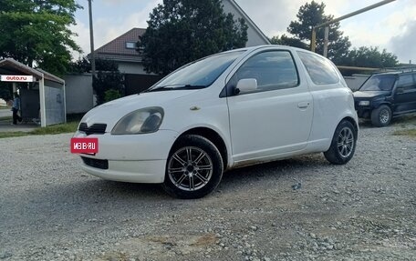 Toyota Vitz, 2000 год, 300 000 рублей, 3 фотография