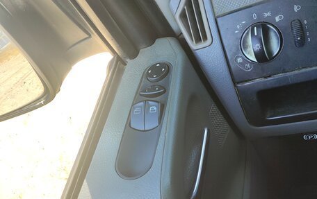 Mercedes-Benz Vito, 2006 год, 700 000 рублей, 7 фотография