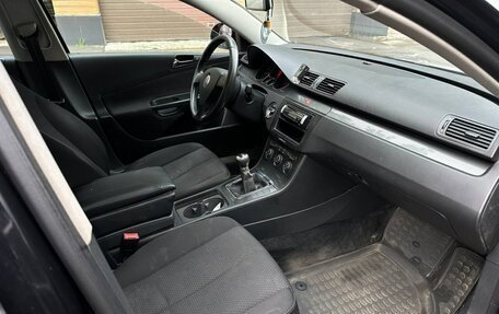 Volkswagen Passat B6, 2006 год, 449 900 рублей, 5 фотография