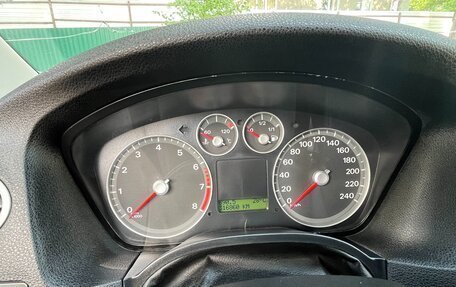 Ford Focus II рестайлинг, 2006 год, 420 000 рублей, 17 фотография