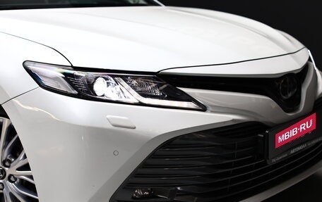 Toyota Camry, 2019 год, 3 640 000 рублей, 9 фотография