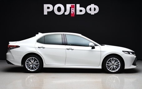 Toyota Camry, 2019 год, 3 640 000 рублей, 6 фотография