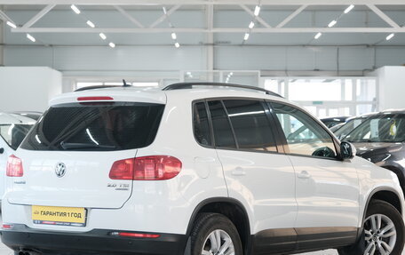 Volkswagen Tiguan I, 2015 год, 1 959 000 рублей, 6 фотография