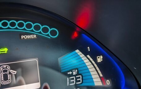 Nissan Leaf I, 2015 год, 850 000 рублей, 6 фотография