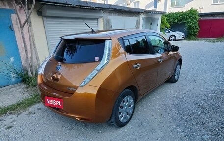 Nissan Leaf I, 2015 год, 850 000 рублей, 3 фотография