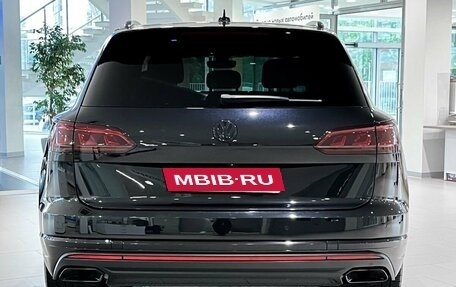 Volkswagen Touareg III, 2019 год, 4 450 000 рублей, 5 фотография